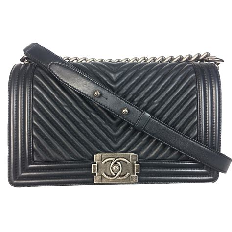 chanel boy navy blue chevron